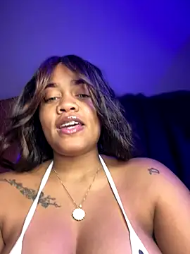 riri_brunnete live sex cam