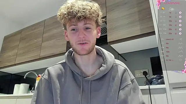 DominantAlex18 live sex cam