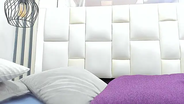 camila__herrera live sex cam