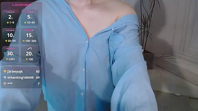 ___SuRi live sex cam