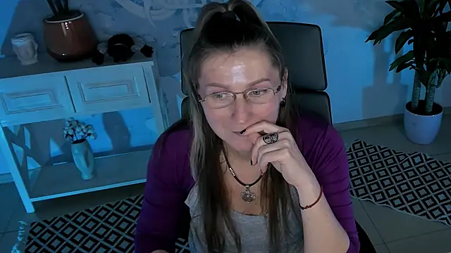 UmaSpace live sex cam