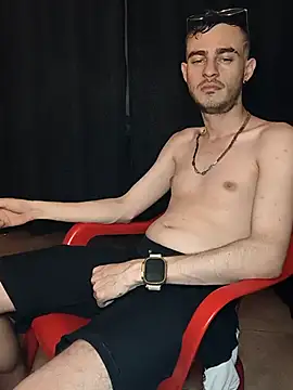 bigcockwhite777 live sex cam