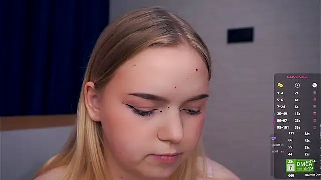 ZaraCreedon live sex cam