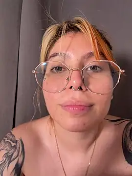 YunoRose_ live sex cam