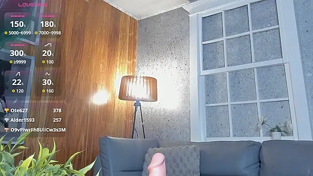 Ramona_Flower live sex cam