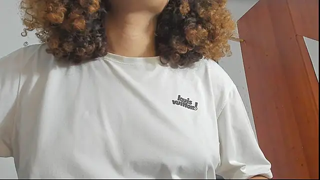 Ada_gales_ live sex cam