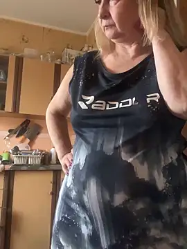 Irina2909@xh live sex cam