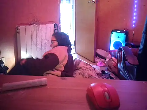 Lia_Y_PatrickX live sex cam