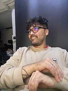 Freakydrag live sex cam