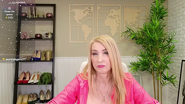 LadyLeea live sex cam