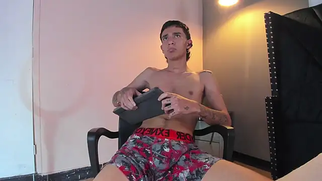 Xanderr_owen2 live sex cam
