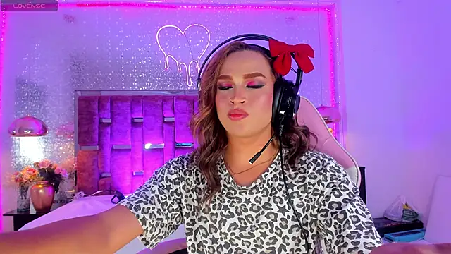 KylieVictoria live sex cam