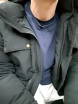 Woonee1680 live sex cam