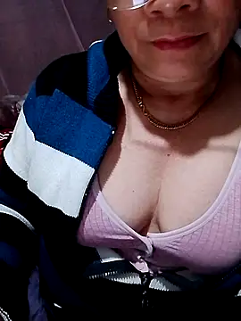 small-house123 live sex cam