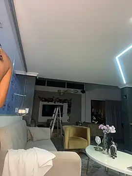 Maxim-Walker live sex cam