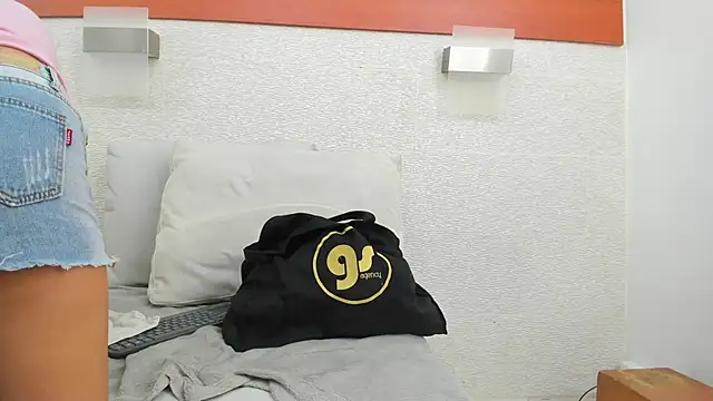 allice_green live sex cam