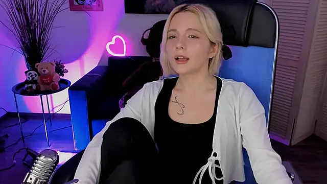 AuroraWrenfield live sex cam