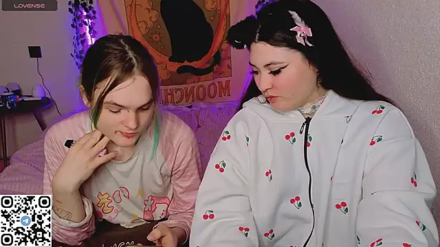 _Sweetie_Kitty_ live sex cam