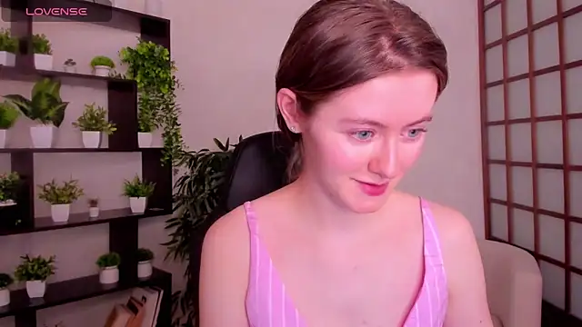 KateCuddle live sex cam