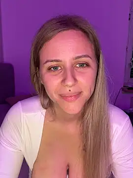 lunawolf21 live sex cam