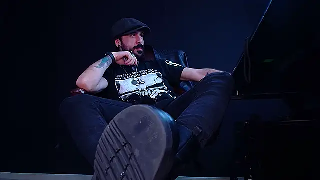 AxelColton live sex cam