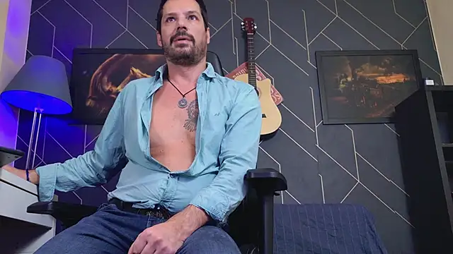 ChrisKox live sex cam