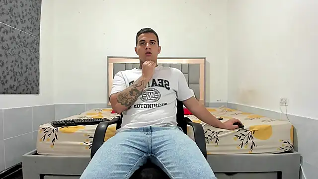 simookeler live sex cam