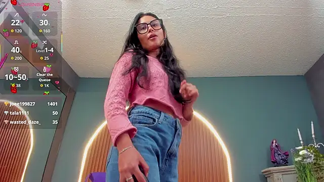 NayeCloud live sex cam