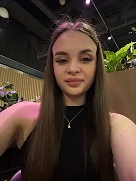 KristiRich live sex cam