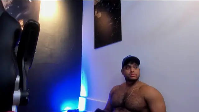 Big_furry_bear13 live sex cam
