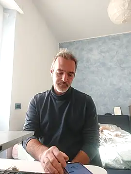 Marcolino183 live sex cam