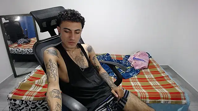 present_the_magic live sex cam