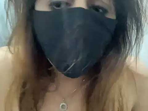 sassypooja live sex cam