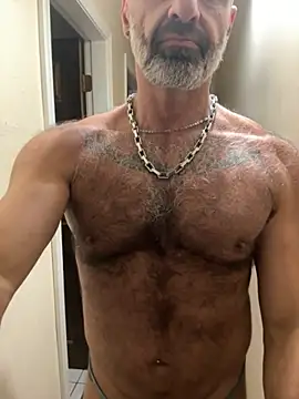 DaddySnowXX live sex cam
