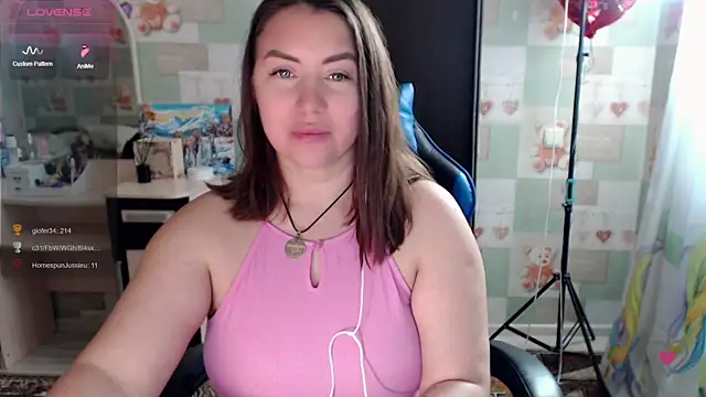 Korolek12 live sex cam