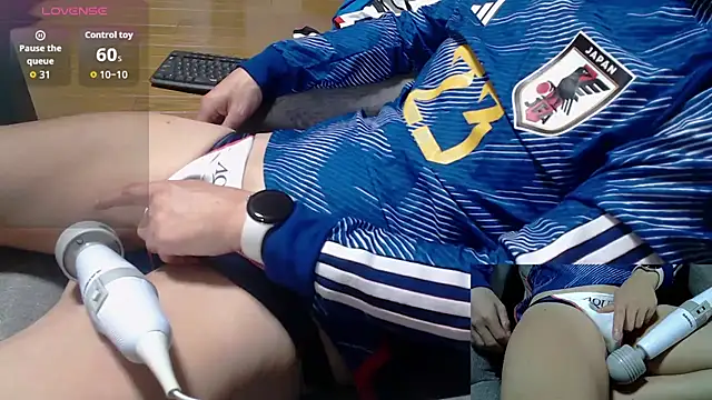 Yasu2000 live sex cam