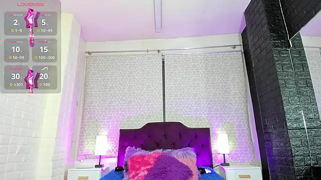 Zamara_Kleii live sex cam