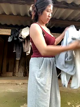 ThiHa003 live sex cam