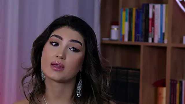 SarahPeach8 live sex cam