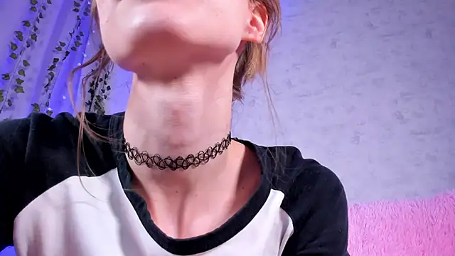 LuckySexyDoll live sex cam