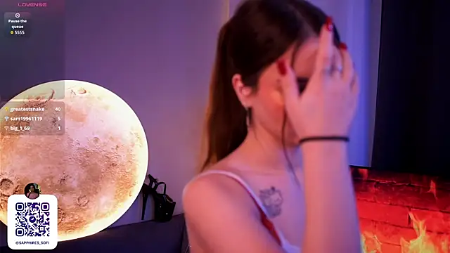 LauraHansil live sex cam