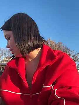 KikiWatson live sex cam