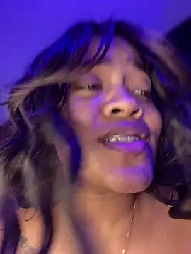 riri_brunnete live sex cam