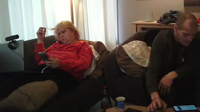 Sylviastar46 live sex cam