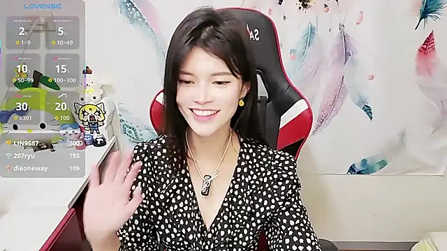 Alina10932 live sex cam