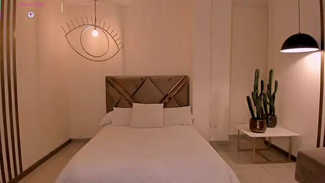 VeronicaBlue live sex cam