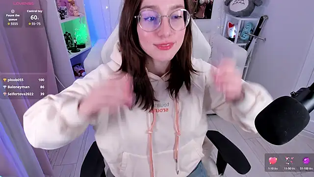 AnnyNextDoor live sex cam