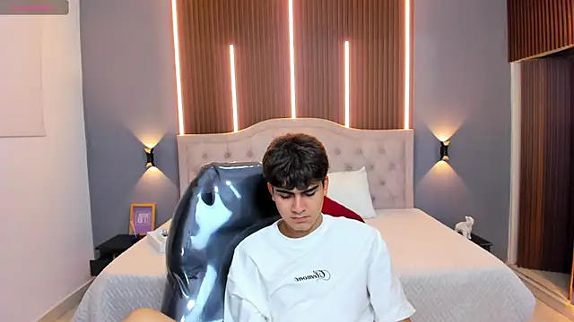 Tommy18__ live sex cam