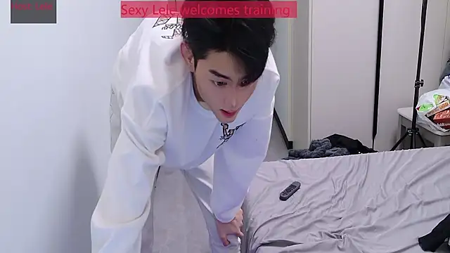 sexyboy-lele live sex cam