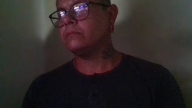 Kerrry_Caverga live sex cam